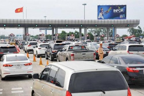 Không để xảy ra ùn tắc tại các trạm thu phí dịp Tết