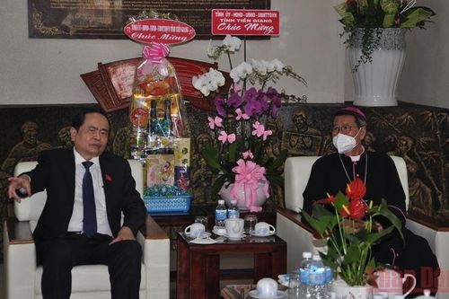 Đồng chí Trần Thanh Mẫn chúc mừng Giáng sinh tại Tiền Giang