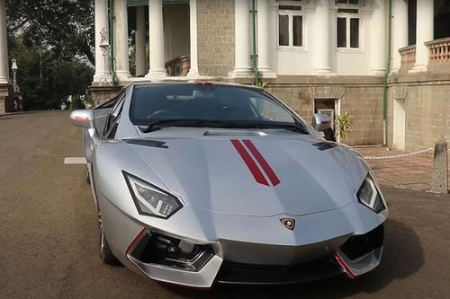 Chiếc Lamborghini Aventador 'giả cầy' đẹp long lanh từ Honda Civic