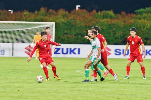Tuyển Việt Nam và tuyển Indonesia cầm chân nhau 0 - 0, vé bán kết bảng B chờ lượt trận cuối