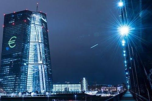 Vì sao ECB không tăng lãi suất như dự đoán?