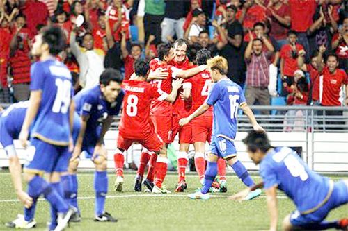 Giờ là Singapore và Thái Lan