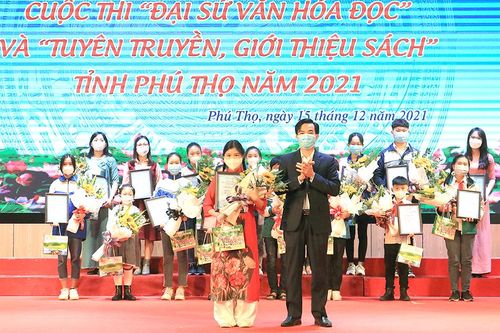 Vinh danh, trao giải 'Đại sứ Văn hóa đọc' và 'Tuyên truyền, giới thiệu sách' tỉnh Phú Thọ năm 2021