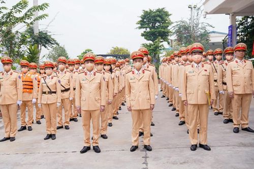 CSGT toàn quốc ra quân xử lý vi phạm trong đợt cao điểm Tết 2022