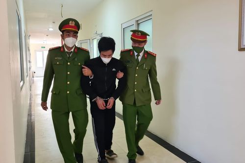 Toàn cảnh hành động đột nhập khống chế nhân viên bảo vệ cướp tài sản của siêu thị Điện máy Xanh