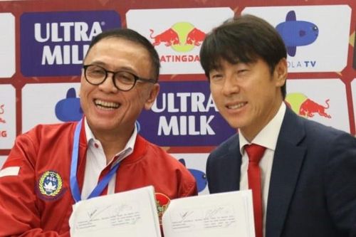 Chủ tịch LĐBĐ Indonesia tự hào khi đội tuyển cầm hòa Việt Nam