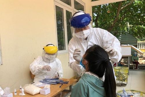 TP Hồ Chí Minh: Sau 4 ngày học trực tiếp, phát hiện 8 học sinh và giáo viên mắc Covid-19