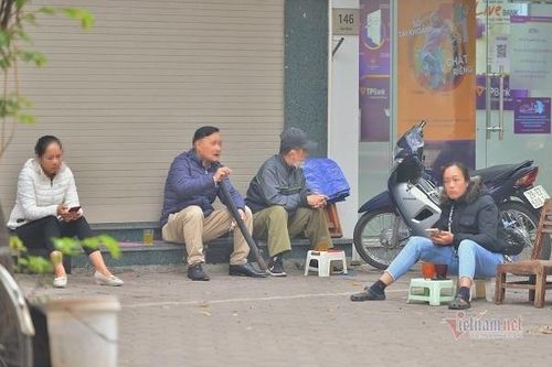 Nhiều khu vực ở quận 'vùng cam' Hà Nội còn lơ là phòng dịch