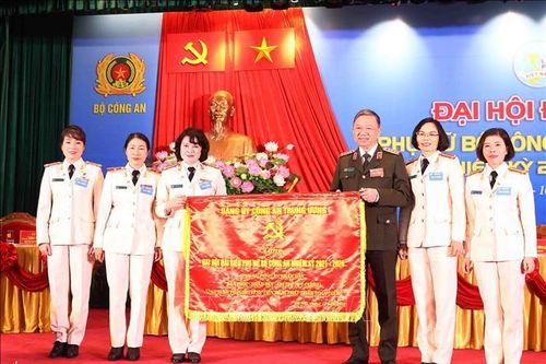 Phụ nữ Công an nhân dân với tinh thần 'Chủ động - Kỷ cương - Đoàn kết - Sáng tạo - Hội nhập'
