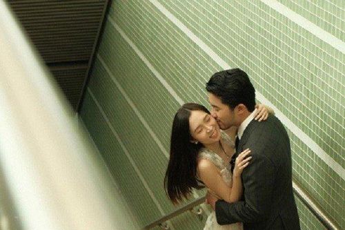 Ngắm ảnh cưới 'một vòng Hà Nội' của con gái nghệ sĩ hài Xuân Hinh