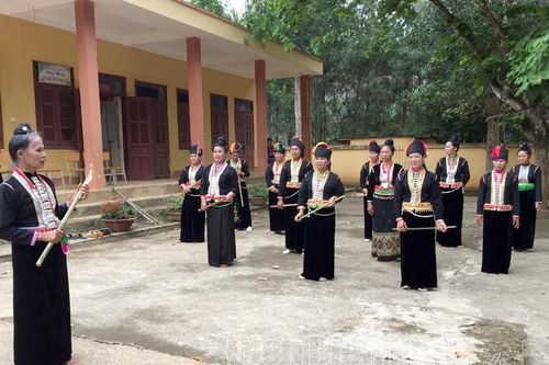 Phát huy giá trị truyền thống nghệ thuật múa Khơ Mú