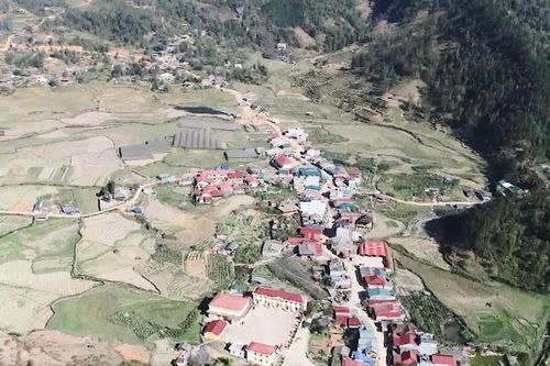 Sa Pa: Cần giải pháp để tăng tỷ lệ bao phủ bảo hiểm y tế