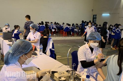 Nỗ lực kiểm soát dịch COVID-19 trong tình hình mới
