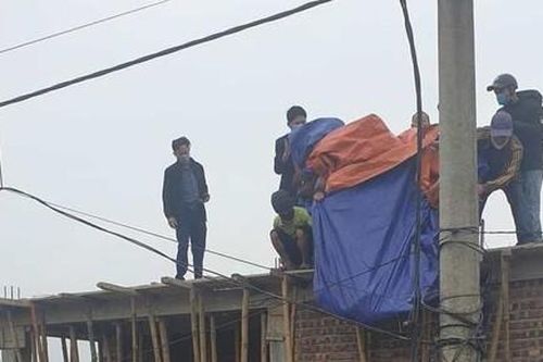 2 người thương vong do điện giật trong lúc làm nhà