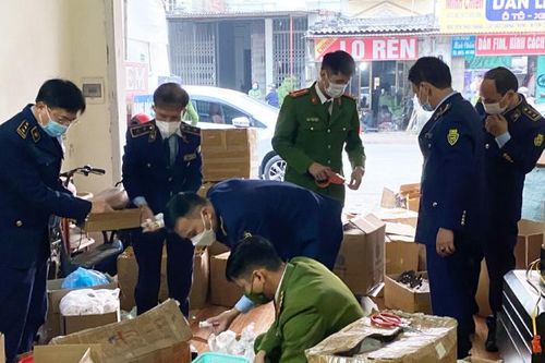Hải Dương: Triệt phá cơ sở sản xuất mỹ phẩm giả quy mô lớn