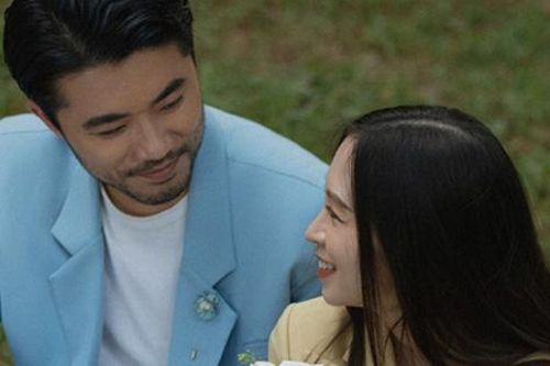 Thân thế con rể Xuân Hinh: Trai Hà Nội, gương mặt đẹp như tài tử điện ảnh