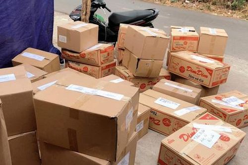 Hà Nội: Hàng loạt cửa hàng kinh doanh sách lậu