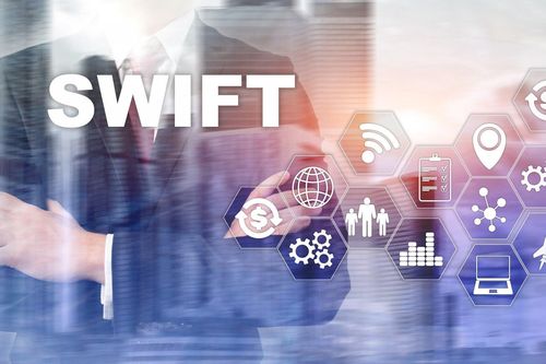Vì sao Nga bình tĩnh đến ngạc nhiên trước nguy cơ bị cắt kết nối SWIFT?