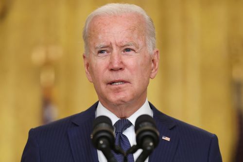 Tổng thống Biden: Biến chủng Omicron sẽ lây lan nhanh hơn nữa