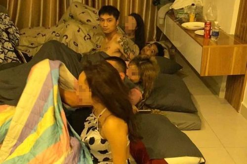 8 người bay lắc tại chung cư cao cấp