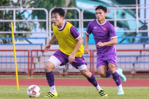 Tuyển Việt Nam tập chơi đơn giản trước Campuchia