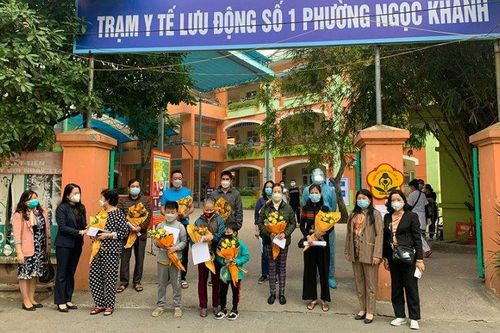 Trạm y tế lưu động quận Ba Đình (Hà Nội) điều trị khỏi nhiều bệnh nhân Covid-19