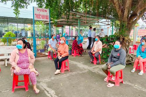Đồng Tháp có hơn 800 ca Covid-19 mới