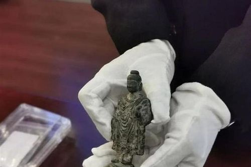 Mở mộ, phát hiện 2 tượng Phật bằng đồng cổ nhất Trung Quốc