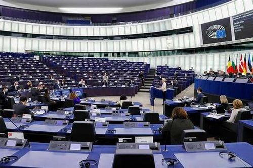 EU quyết kéo dài trừng phạt để cảnh báo Nga