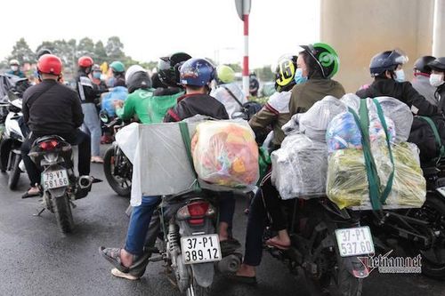 Doanh nghiệp 'khát' lao động cận Tết