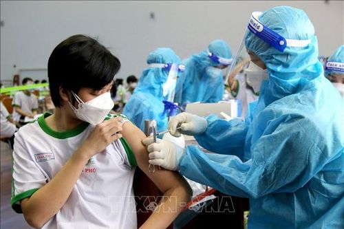 Bình Thuận phấn đấu đến ngày 31/12 cơ bản hoàn thành tiêm đủ liều vaccine cho người dân