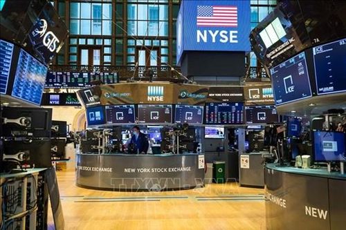 Chứng khoán Âu-Mỹ diễn biến trái chiều sau các cuộc họp của Fed, ECB và BoE