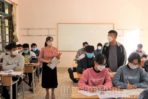 Trường chuyên khó tuyển giáo viên chất lượng cao