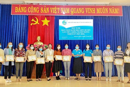 Krông Pa duy trì 21 mô hình 'Phụ nữ dân tộc thiểu số tiết kiệm từ 5-10 triệu đồng'