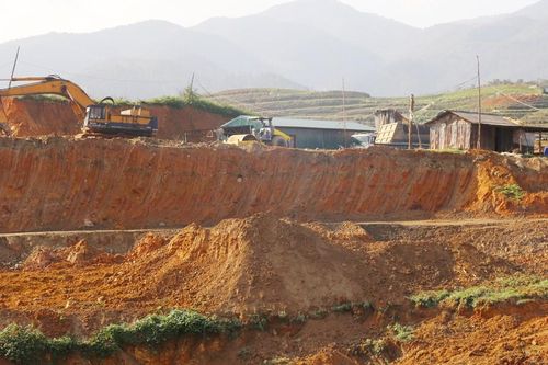Bài 1: Đấu tranh cương quyết