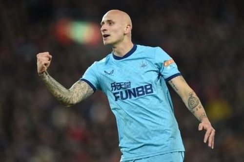 Thể thao Thể thao Hạ đẹp Newcastle, Lữ đoàn đỏ đuổi sát Man xanh
