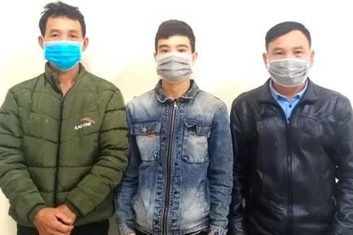 Bị chặn bắt gỗ lậu, nhóm lâm tặc dùng hung khí tấn công bảo vệ rừng