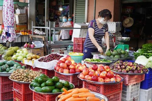 Gần 200 chợ truyền thống ở thành phố Hồ Chí Minh hoạt động trở lại