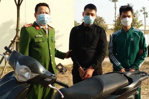 Kẻ trộm xe SH dùng dao tấn công cảnh sát