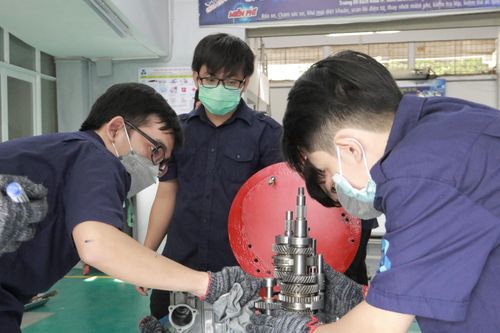 Thêm 3 đại học tại TP.HCM cho sinh viên quay lại trường