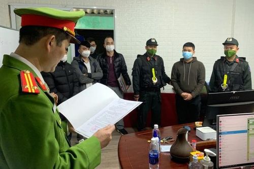 Nhóm mua bán thông tin cá nhân chiếm đoạt 1.000 tỷ đồng