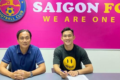 Bình Dương thử việc ngoại binh, Sài Gòn ra mắt Hồng Sơn