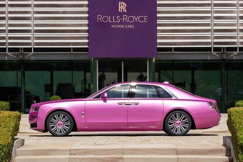 Đại gia Việt đặt Rolls-Royce Ghost 'màu hường' hơn 30 tỷ cho vợ