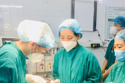 Thêm 2 trẻ em ở Tuyên Quang bị chó cắn thương tích nặng phải nhập viện cấp cứu