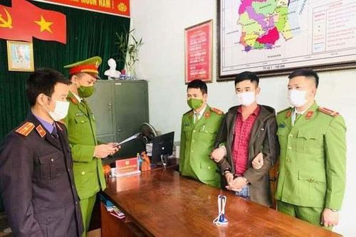 Bé gái 15 quay video đang tắm, bị nam thanh niên đăng lên mạng xã hội