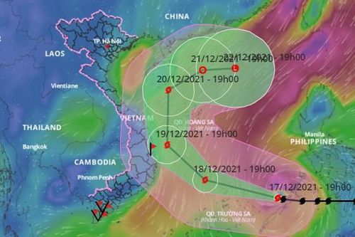 'Siêu bão' RAI di chuyển nhanh theo hướng Tây Tây Bắc