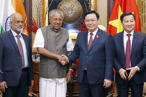 Chủ tịch Quốc hội Vương Đình Huệ tiếp Thủ hiến bang Kerala, Ấn Độ