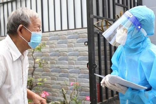 TP HCM đẩy nhanh tiến độ chiến dịch bảo vệ người thuộc nhóm nguy cơ