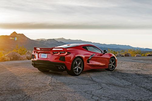 Hơn 120 chiếc Chevrolet Corvette C8 đời mới bị phá hủy bởi lốc xoáy