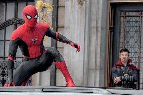 'Spider-Man: No Way Home' thu 121,5 triệu USD sau ngày chiếu mở màn